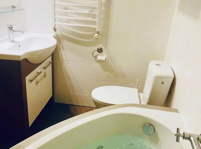 Piekarnia Apartamenty Manufaktura, Parking, Dostep Na Kod, Klima